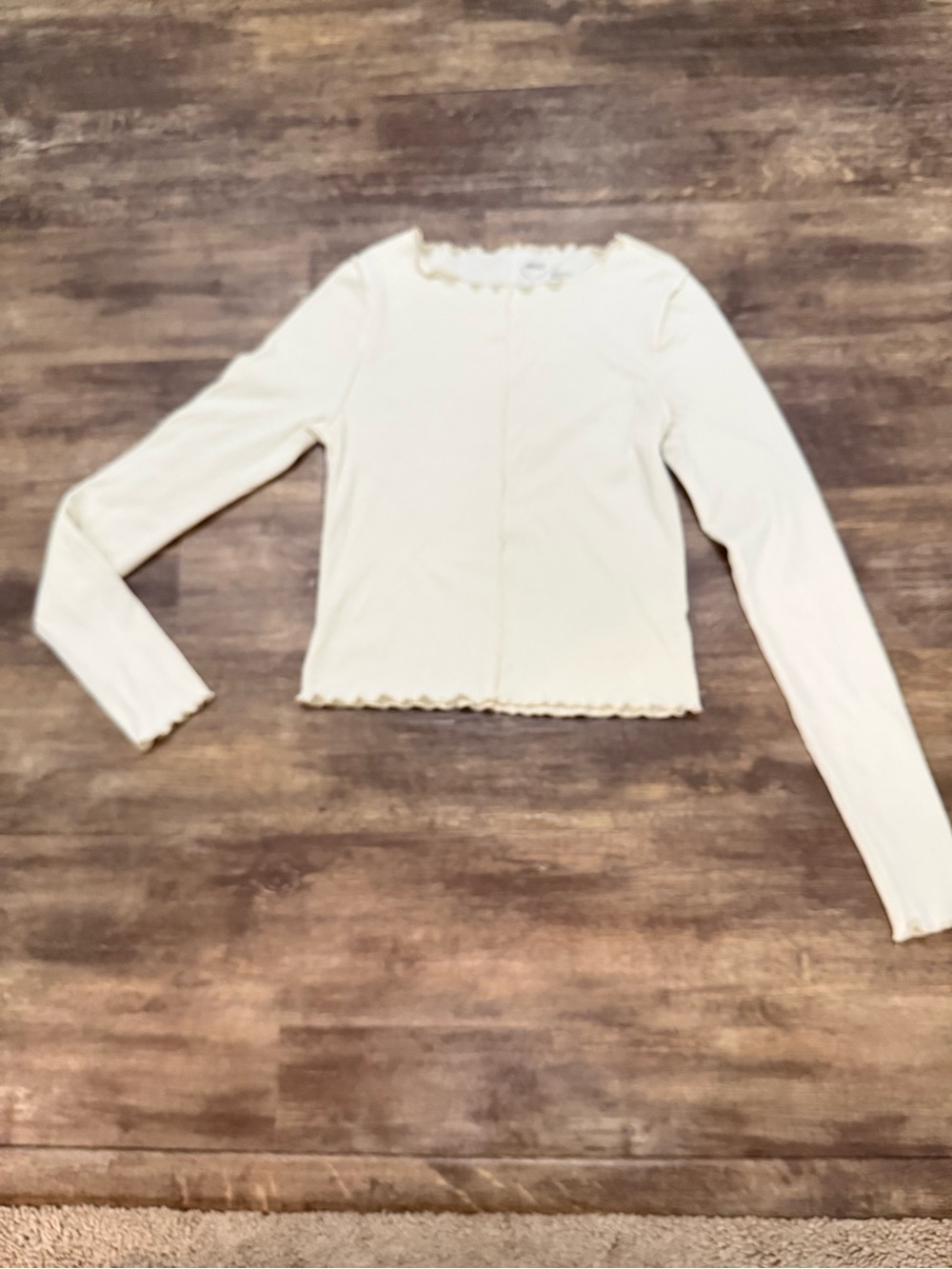 aerie Cream Long-Sleeve Scallop Trim Top